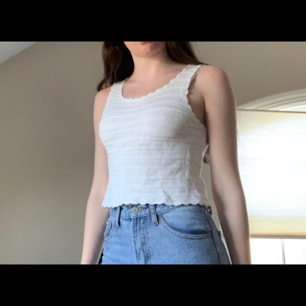 white brandy melville sweater tank